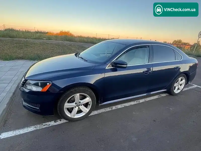 Volkswagen Passat 2013, фото з оголошення 1 з 9, VIN 1VWBP7A34DC140432