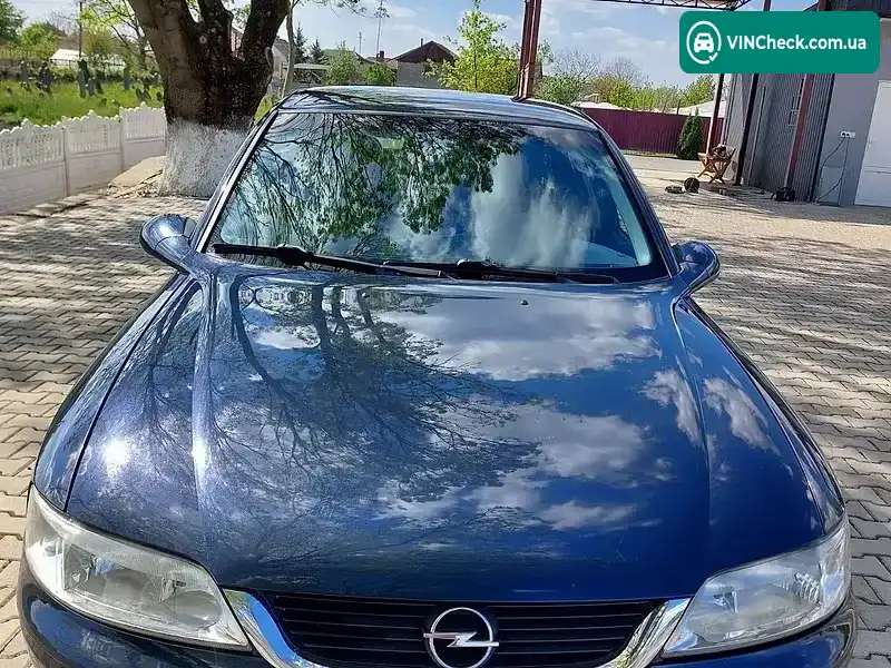 Opel Vectra 2000, фото з оголошення 1 з 9, VIN W0L0JBF1911052153