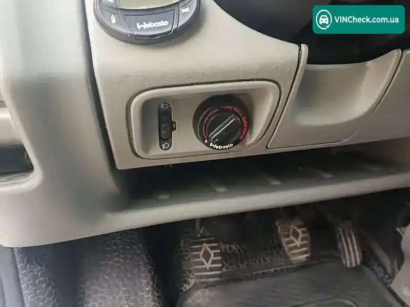 Renault Trafic 2005, фото з оголошення 2 з 14, VIN VF1FLBCB65Y108314