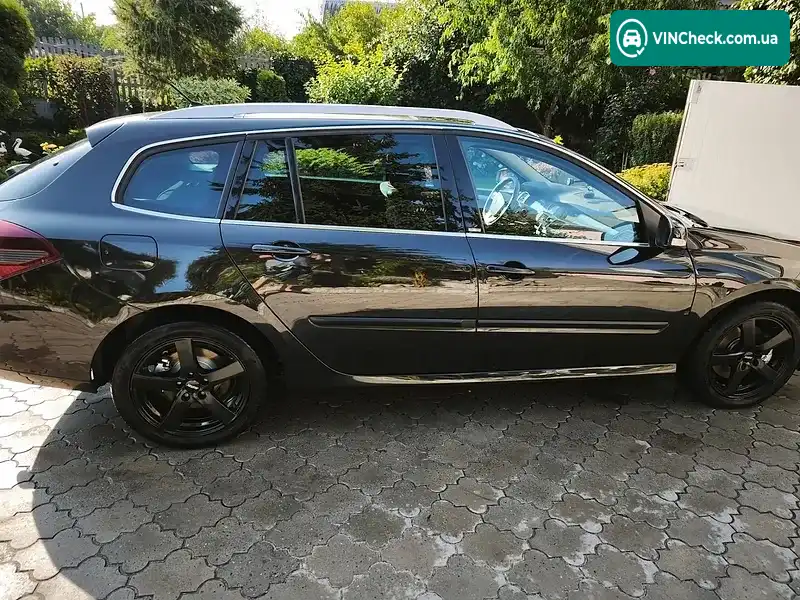 Renault Laguna 2010, фото з оголошення 1 з 20, VIN VF1KTD90E44475717