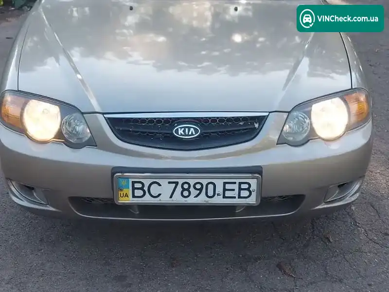 Kia Shuma 2003, фото з оголошення 1 з 10, VIN KNEFB247235117853