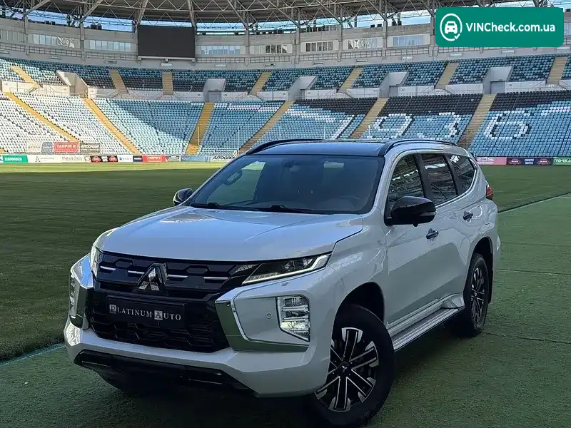 Mitsubishi Pajero Sport 2024, фото з оголошення 1 з 20, VIN MMCGUKS10RH000360