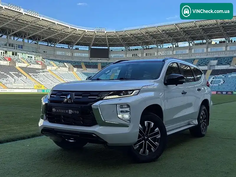 Mitsubishi Pajero Sport 2024, фото з оголошення 2 з 20, VIN MMCGUKS10RH000360