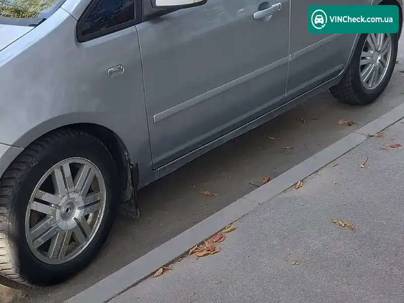 Ford Focus C-Max 2004, фото з оголошення 2 з 14, VIN WF0MXXGCDM4R40765