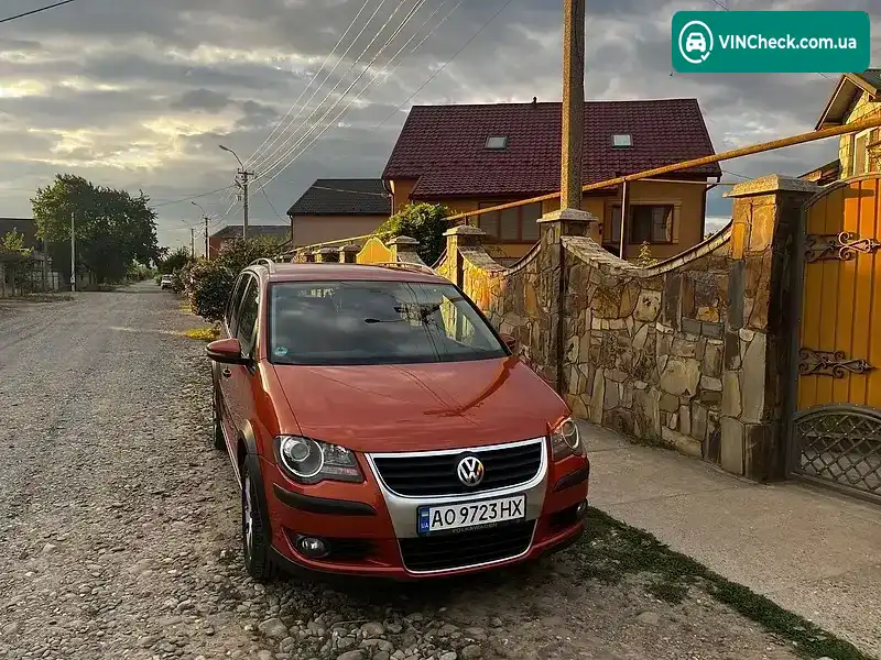 Volkswagen Touran 2010, фото з оголошення 1 з 7, VIN WVGZZZ1TZAW096141
