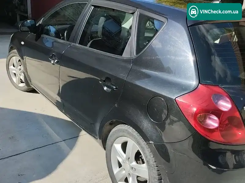 Kia Ceed 2008, фото з оголошення 2 з 10, VIN Y6LFF24238L002731