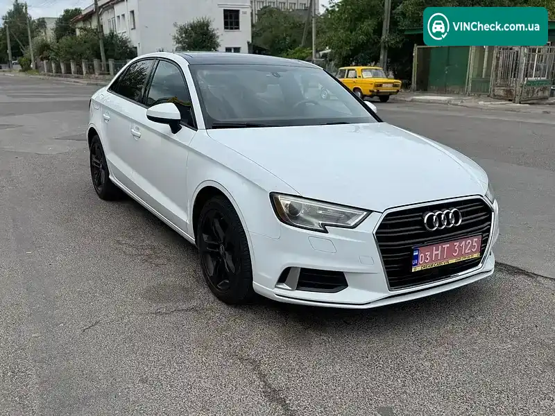 Audi A3 2017, фото з оголошення 2 з 8, VIN WAUAUGFF2H1042430