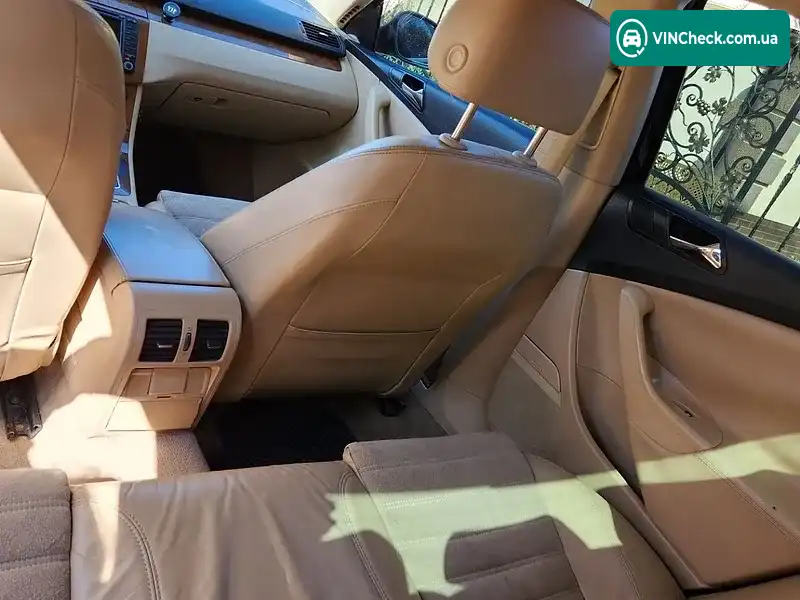 Volkswagen Passat 2005, фото з оголошення 2 з 6, VIN WVWZZZ3CZ6E023179