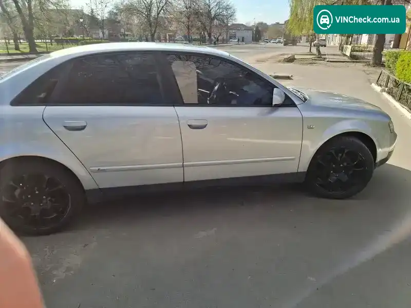 Audi A4 2002, фото з оголошення 2 з 21, VIN WAUZZZ8E43A153123