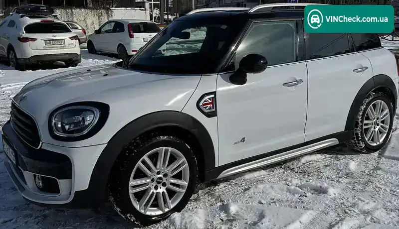MINI Countryman 2017, фото з оголошення 2 з 21, VIN WMWYU1102J3D17922