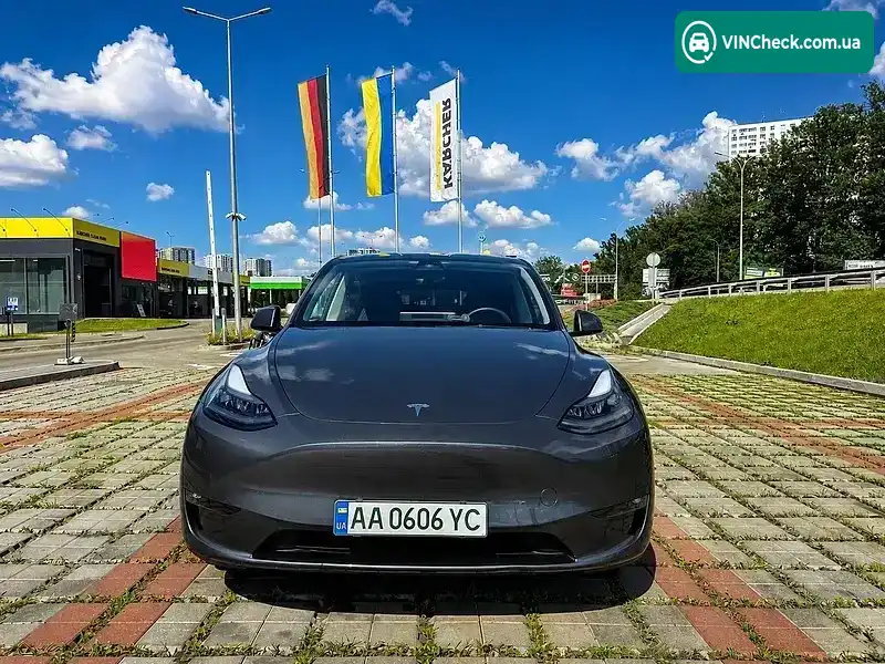 Tesla Model Y 2022, фото з оголошення 2 з 13, VIN 7SAYGDEE0PF606617