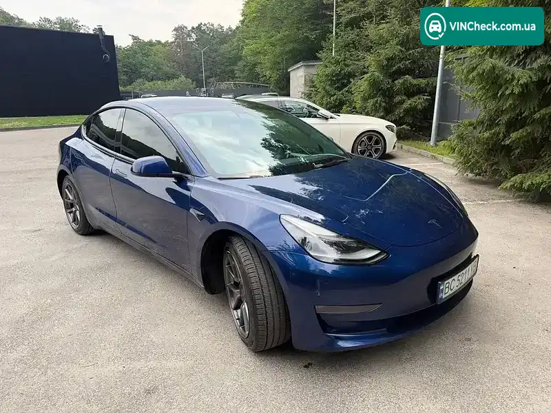 Tesla Model 3 2021, фото з оголошення 2 з 12, VIN 5YJ3E1EB8NF114643