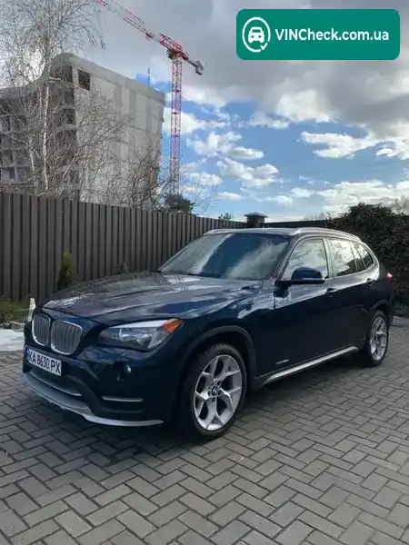 BMW X1 2015, фото з оголошення 2 з 16, VIN WBAVL1C55FVY40276