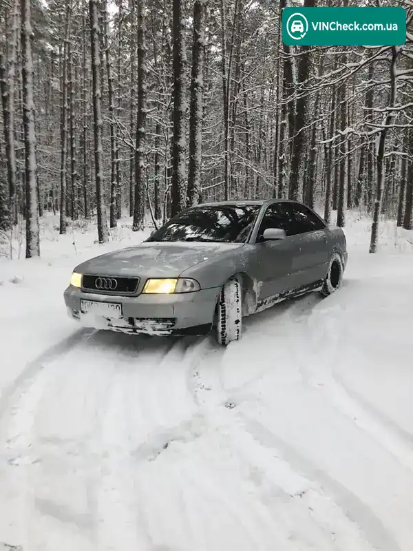 Audi A4 1998, фото з оголошення 2 з 20, VIN WAUZZZ8DZXA002315