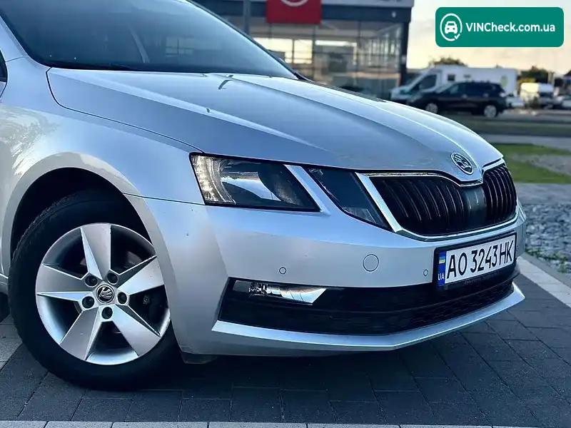 Skoda Octavia 2017, фото з оголошення 2 з 20, VIN TMBAG7NE3J0227777