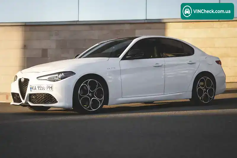Alfa Romeo Giulia 2022, фото з оголошення 1 з 21, VIN ZARFAMBN9P7669608