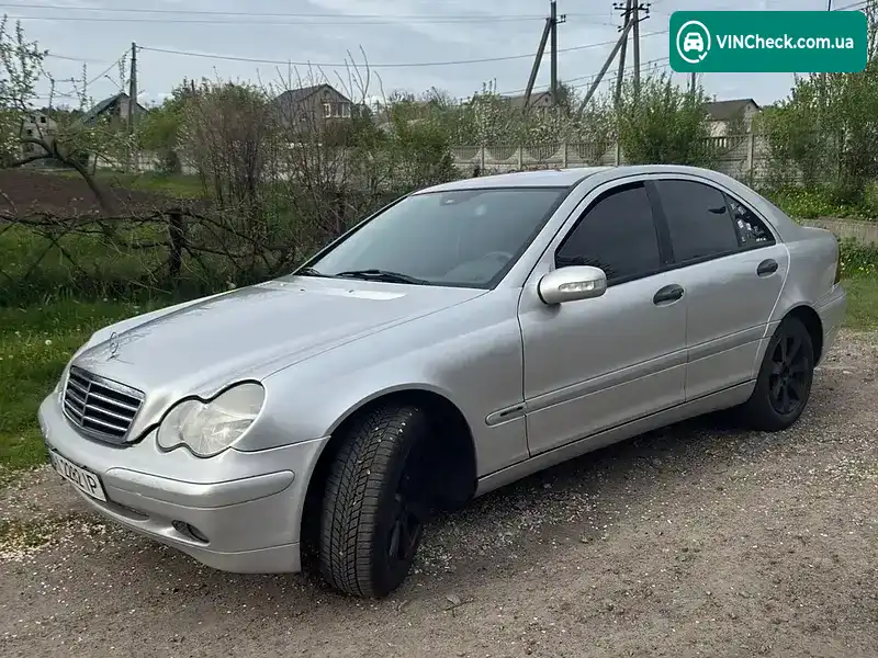 Mercedes-Benz C-Class 2002, фото з оголошення 2 з 21, VIN WDB2030061A480299