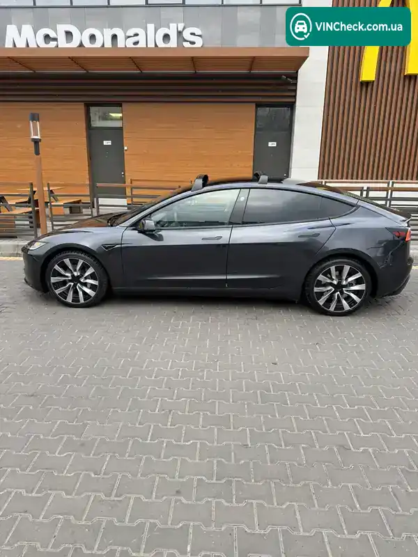 Tesla Model 3 2024, фото з оголошення 2 з 19, VIN 5YJ3E1EB1RF821198