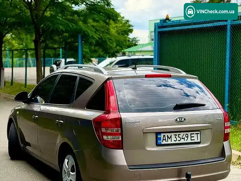 Kia Ceed 2008, фото з оголошення 2 з 9, VIN U5YFF52428L043074