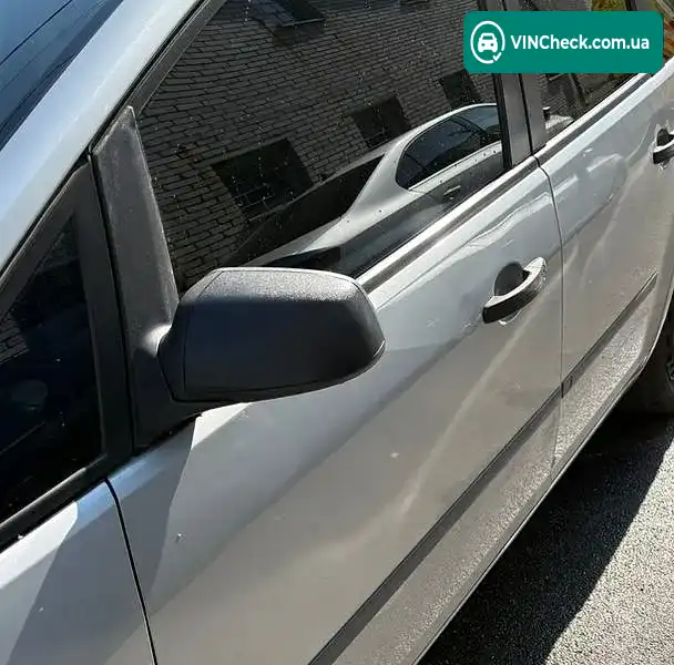 Ford C-Max 2004, фото з оголошення 2 з 20, VIN WF0MXXGCDM4D09713