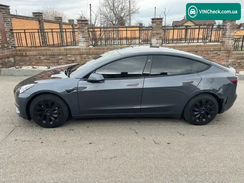 Tesla Model 3 2023, фото з оголошення 2 з 21, VIN 5YJ3E1EA2PF644584