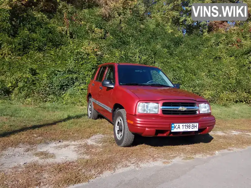 Chevrolet Tracker 2000, фото з оголошення 1 з 21, VIN 2CNBE13C4Y6924994