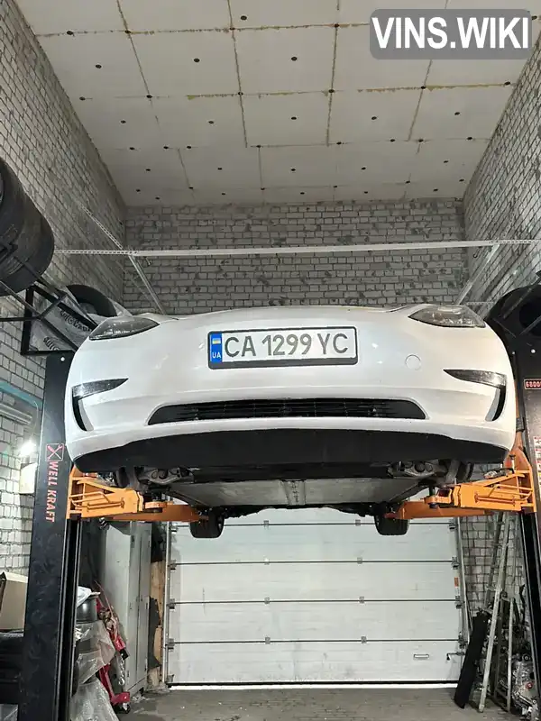 Tesla Model 3 2019, фото з оголошення 2 з 12, VIN 5YJ3E1EA0KF476095