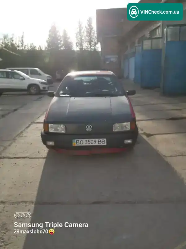 Volkswagen Passat 1989, фото з оголошення 2 з 8, VIN WVWZZZ31ZLE068896