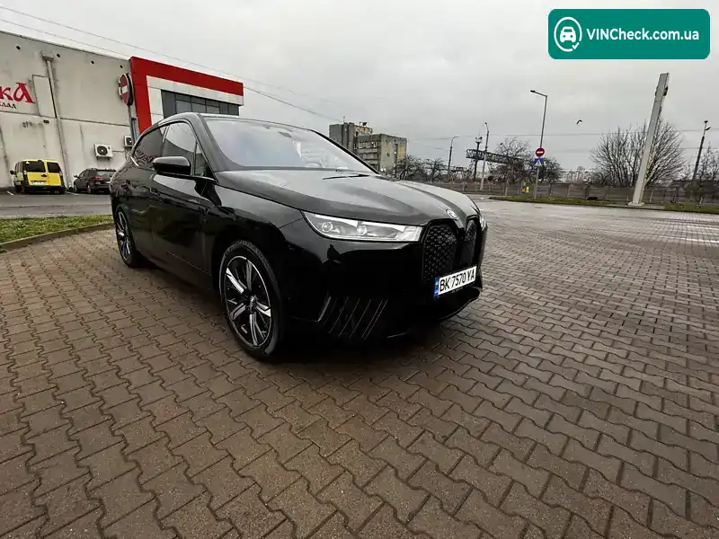 BMW iX 2023, фото з оголошення 2 з 21, VIN WB523CF0XRCP60436
