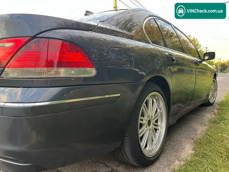 BMW 7 Series 2005, фото з оголошення 1 з 16, VIN WBAHM21050DS64600