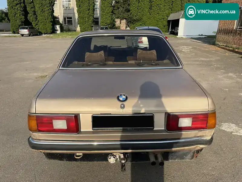 BMW 7 Series 1985, фото з оголошення 1 з 2, VIN WBAFF710107789490
