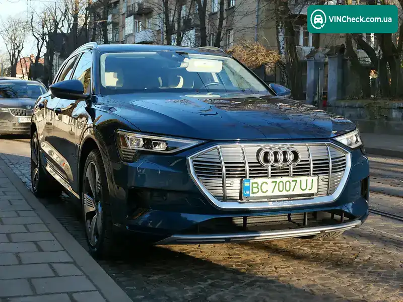 Audi e-tron 2019, фото з оголошення 1 з 19, VIN WA1LAAGE8KB010911
