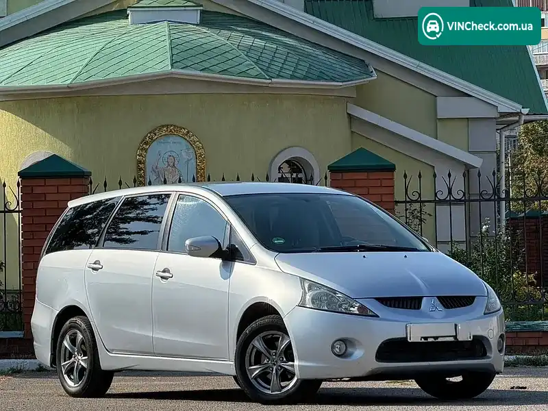 Mitsubishi Grandis 2007, фото з оголошення 2 з 20, VIN JMBLRNA4W8Z000399
