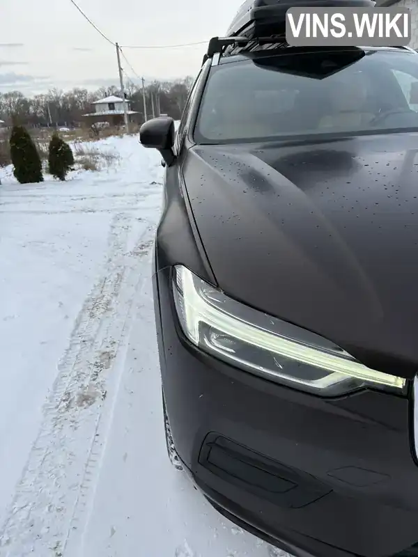 Volvo XC60 2019, фото з оголошення 2 з 21, VIN YV1UZA8VDL1503846