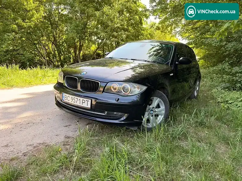 BMW 1 Series 2009, фото з оголошення 1 з 15, VIN WBAUD71050P409838