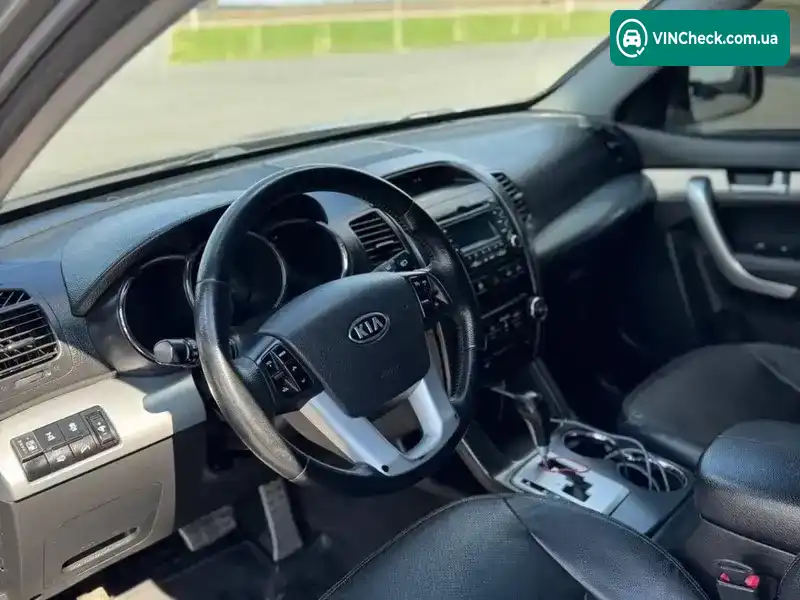 Kia Sorento 2011, фото з оголошення 2 з 11, VIN Y6DKU811DB5173471