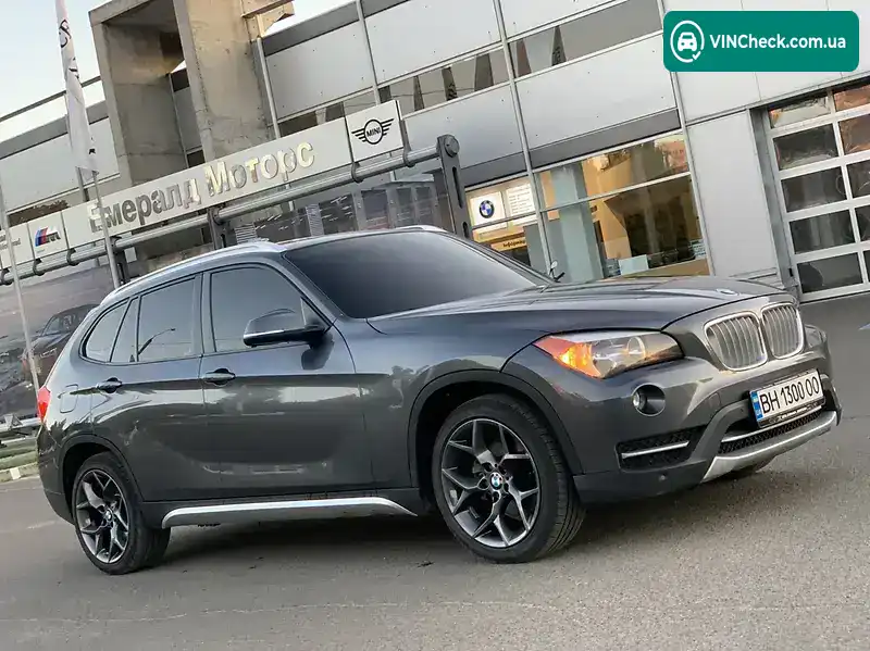 BMW X1 2014, фото з оголошення 1 з 19, VIN WBAVM1C51EVW56626