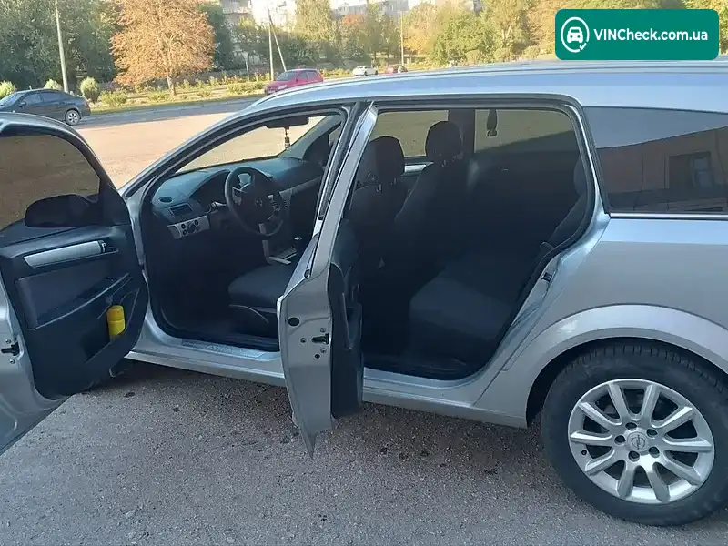 Opel Astra 2007, фото з оголошення 2 з 20, VIN W0L0AHL3572234342