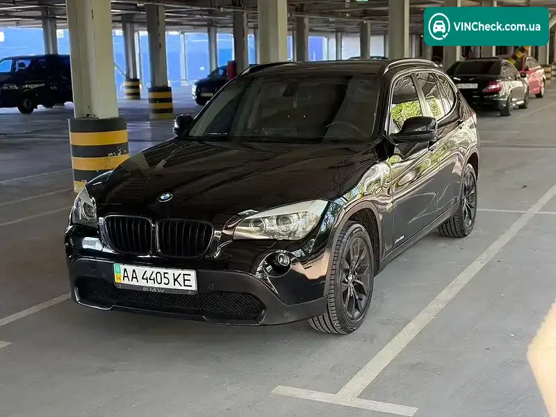 BMW X1 2012, фото з оголошення 2 з 21, VIN WBAVP11030VU16095