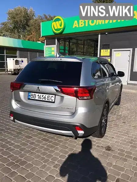 Mitsubishi Outlander 2018, фото з оголошення 2 з 15, VIN JA4AD2A30JZ052829