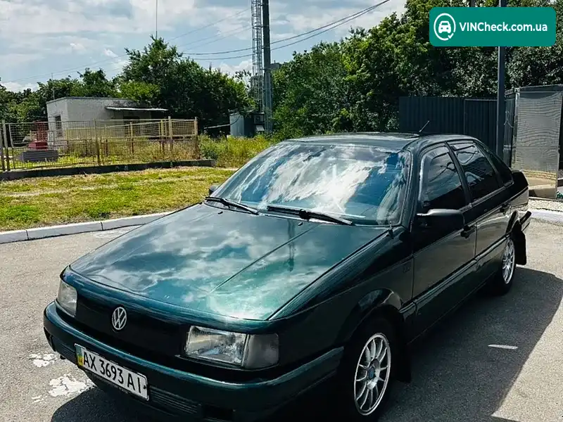 Volkswagen Passat 1990, фото з оголошення 2 з 15, VIN WVWZZZ31ZKE013993