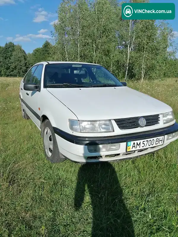 Volkswagen Passat 1994, фото з оголошення 2 з 8, VIN WVWZZZ3AZRB173664