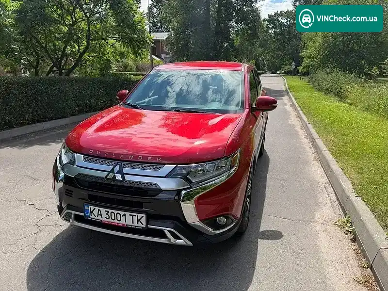 Mitsubishi Outlander 2018, фото з оголошення 1 з 20, VIN JA4AZ3A36KZ025546
