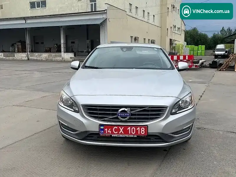 Volvo S60 2018, фото з оголошення 2 з 20, VIN LYV402HK3JB172160