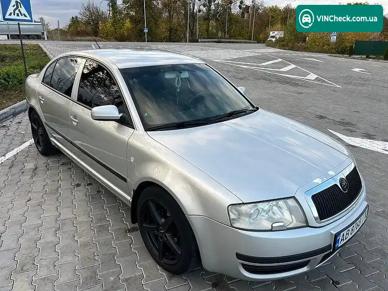 Skoda Superb 2005, фото з оголошення 1 з 10, VIN TMBDE63U759095793