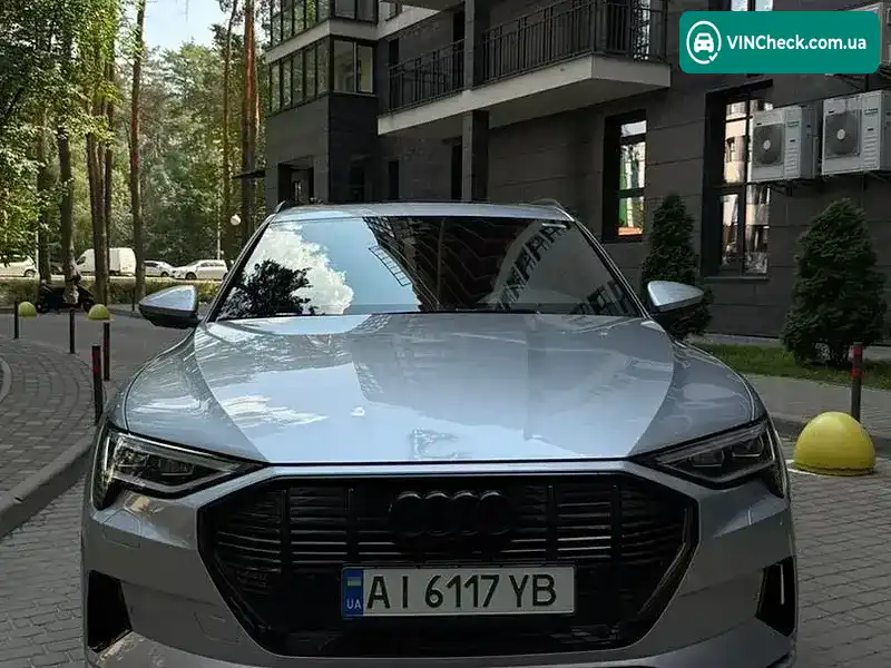 Audi e-tron 2022, фото з оголошення 2 з 20, VIN WA1LAAGE2PB018669