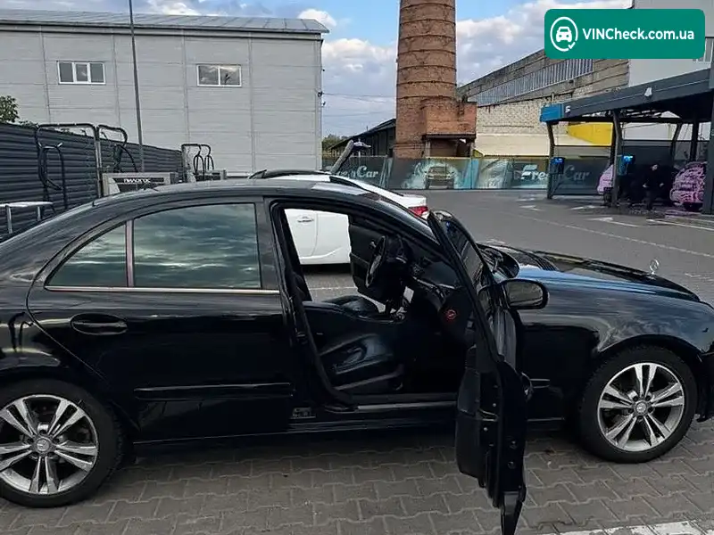 Mercedes-Benz E-Class 2002, фото з оголошення 2 з 20, VIN WDB2110061A106763