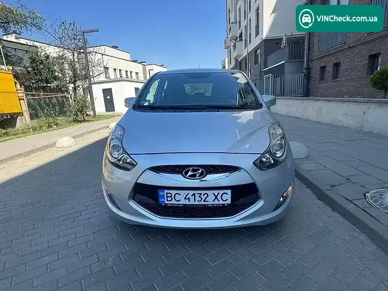 Hyundai Ix20 2010, фото з оголошення 2 з 20, VIN TMAPU81DBBJ005100