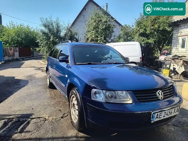 Volkswagen Passat 2000, фото з оголошення 2 з 6, VIN WVWZZZ3BZYE331640
