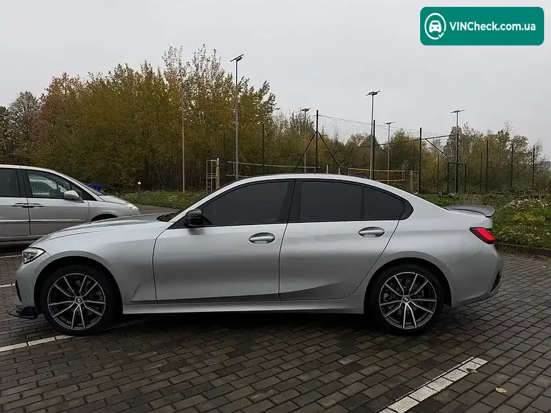 BMW 3 Series 2019, фото з оголошення 2 з 12, VIN WBA5R7C01LFH49200